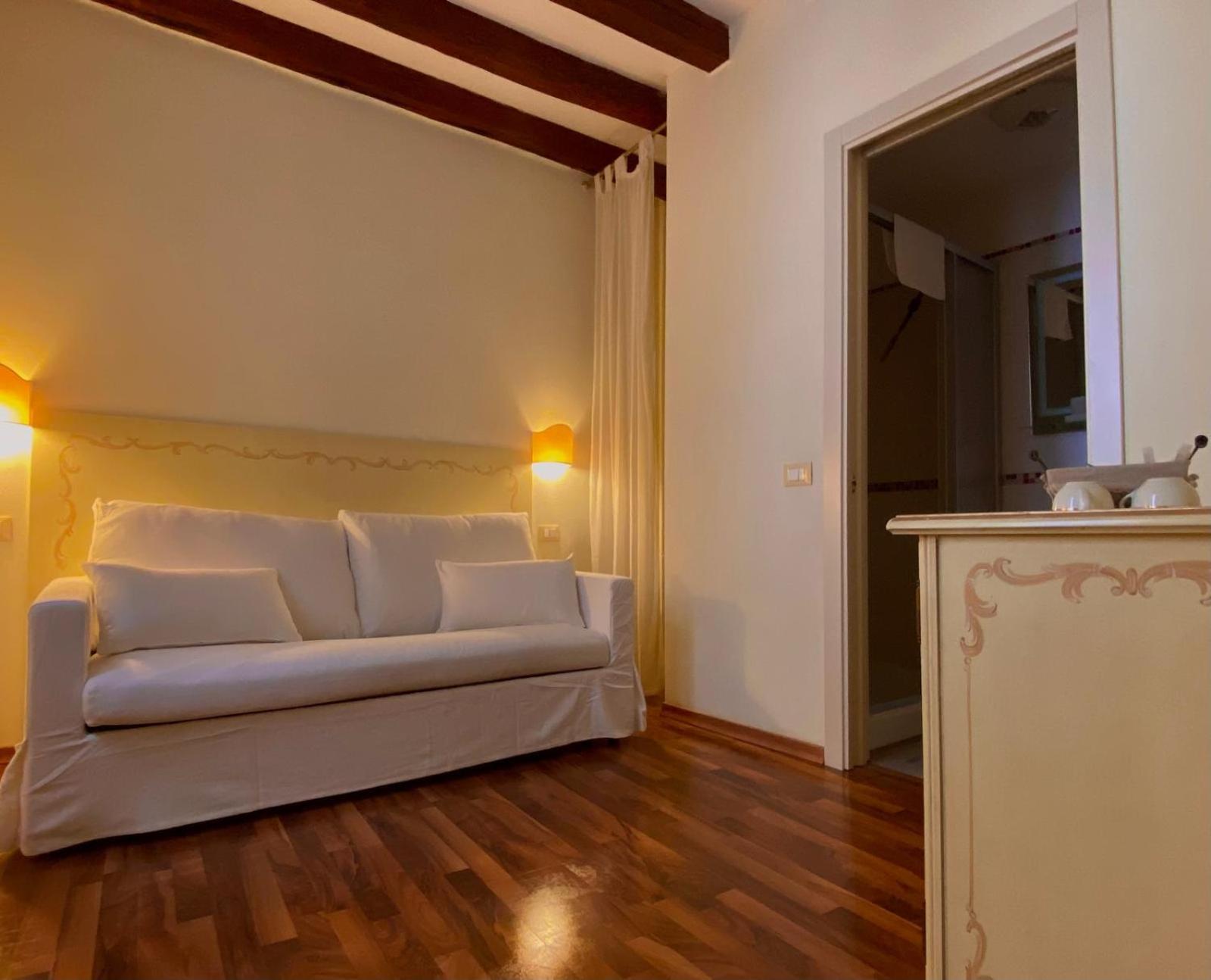 Casa Vacanze Angolo 'Sconto Βενετία Εξωτερικό φωτογραφία