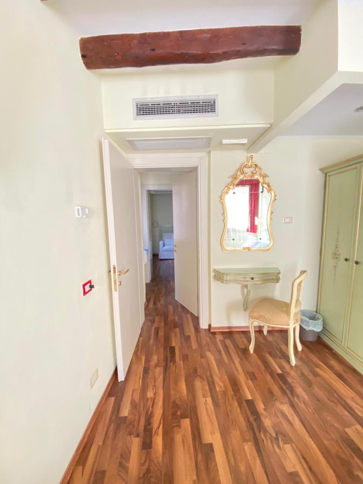 Casa Vacanze Angolo 'Sconto Βενετία Εξωτερικό φωτογραφία