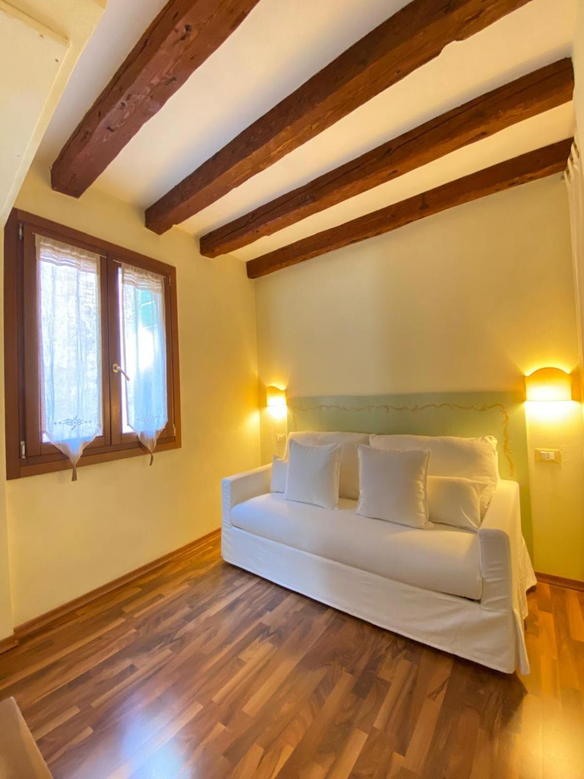 Casa Vacanze Angolo 'Sconto Βενετία Εξωτερικό φωτογραφία