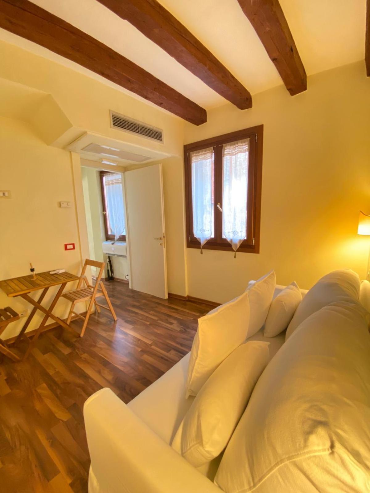 Casa Vacanze Angolo 'Sconto Βενετία Εξωτερικό φωτογραφία