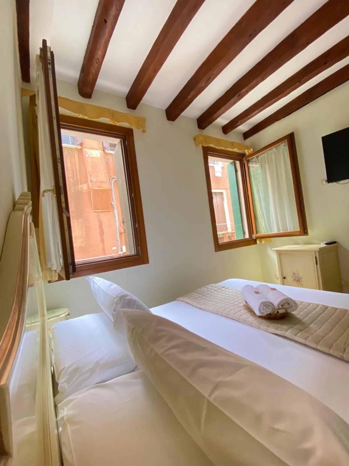 Casa Vacanze Angolo 'Sconto Βενετία Εξωτερικό φωτογραφία
