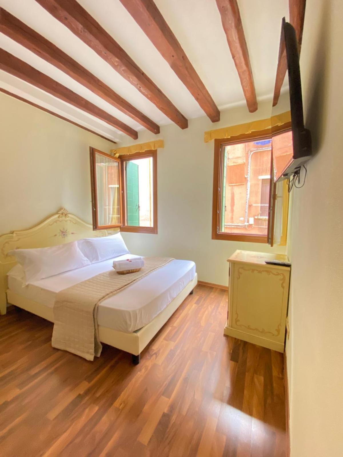Casa Vacanze Angolo 'Sconto Βενετία Δωμάτιο φωτογραφία